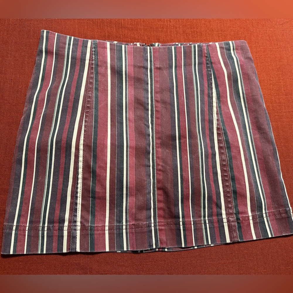 Striped mini skirt